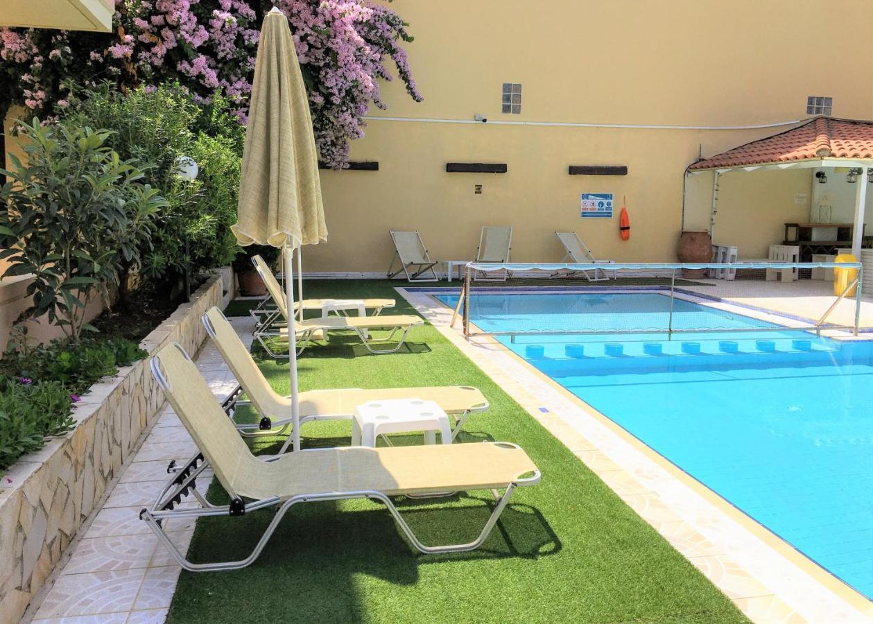 Evdokia Αpartments & Dimitra Village Agia Marina Eksteriør billede