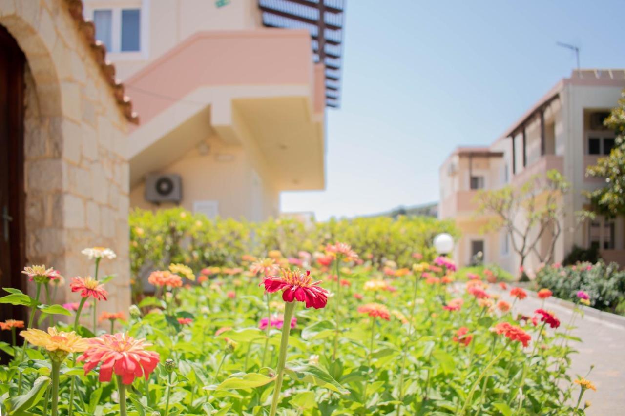 Evdokia Αpartments & Dimitra Village Agia Marina Eksteriør billede