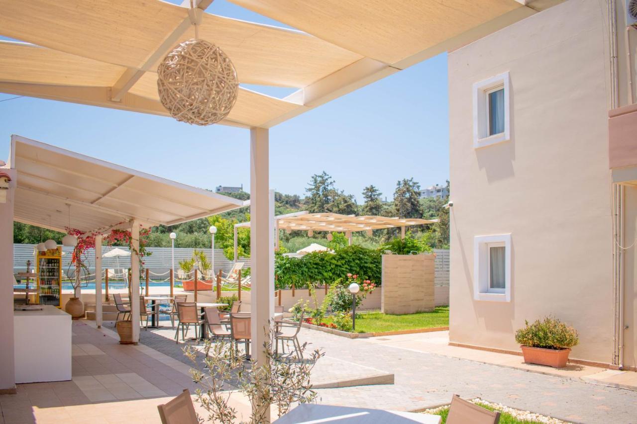 Evdokia Αpartments & Dimitra Village Agia Marina Eksteriør billede