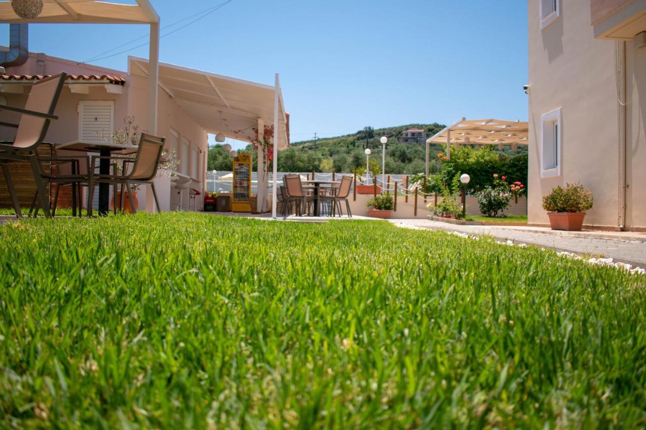 Evdokia Αpartments & Dimitra Village Agia Marina Eksteriør billede
