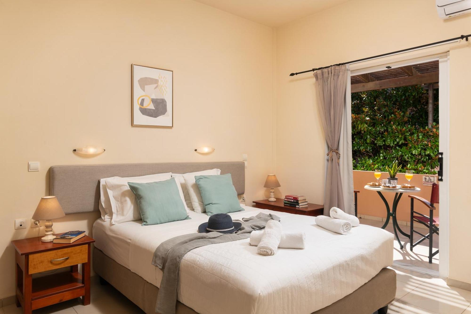 Evdokia Αpartments & Dimitra Village Agia Marina Eksteriør billede