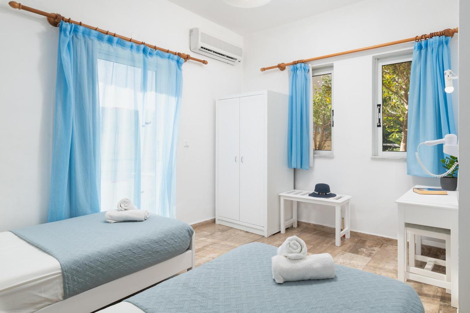 Evdokia Αpartments & Dimitra Village Agia Marina Eksteriør billede