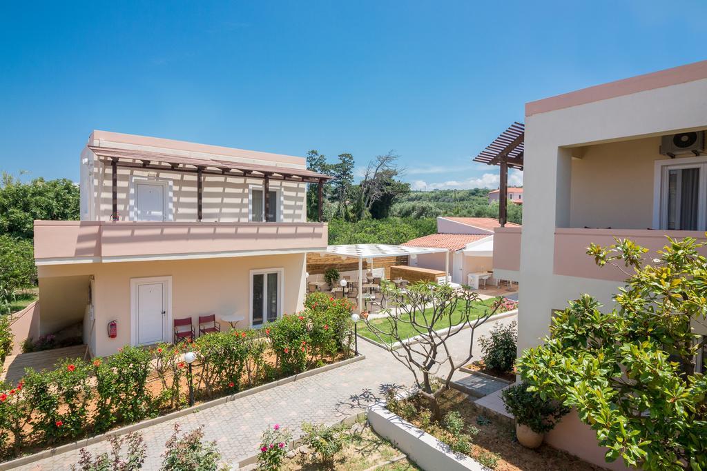 Evdokia Αpartments & Dimitra Village Agia Marina Eksteriør billede